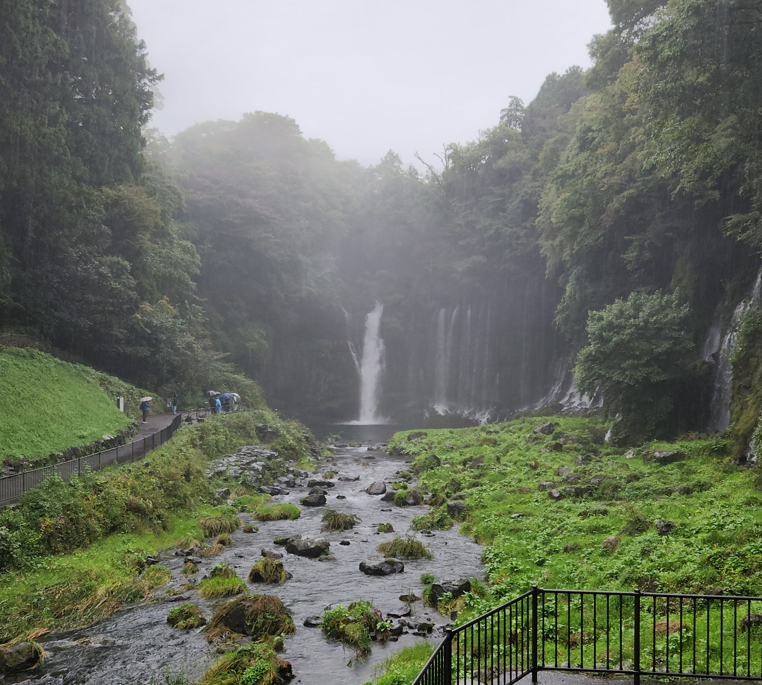 白糸の滝・音止の滝を見てきました